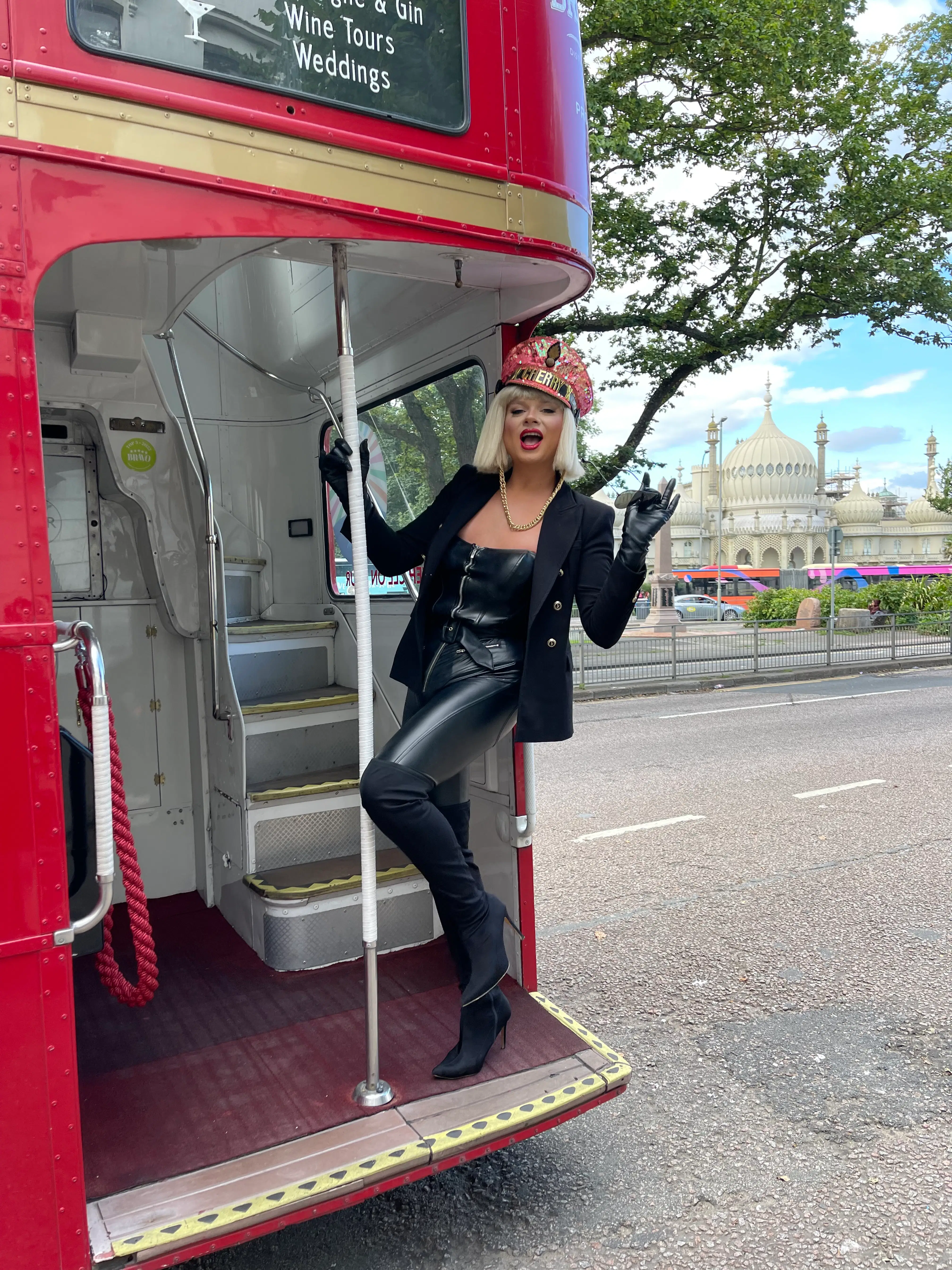 Brighton DRAG BUS (closed-top).