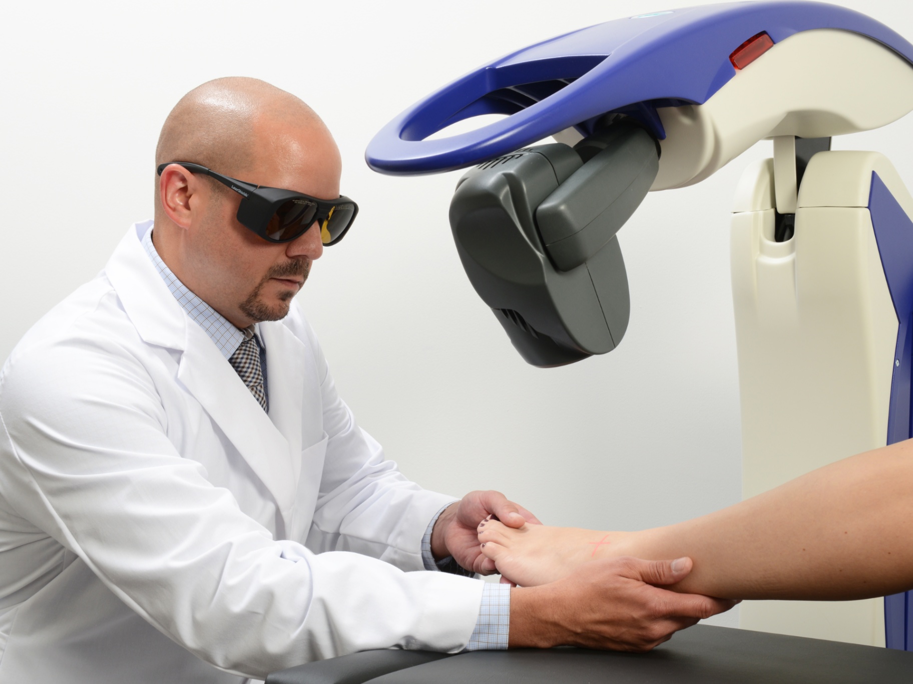 MLS Robotic Laser Therapy Session for Neuropathy