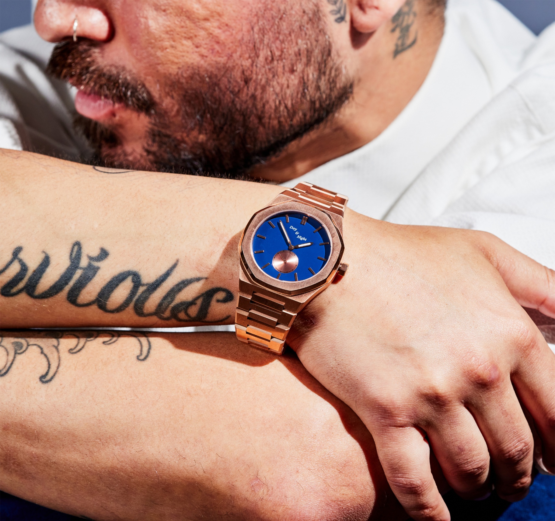 Automatic watch with a rose gold stainless steel bracelet and case