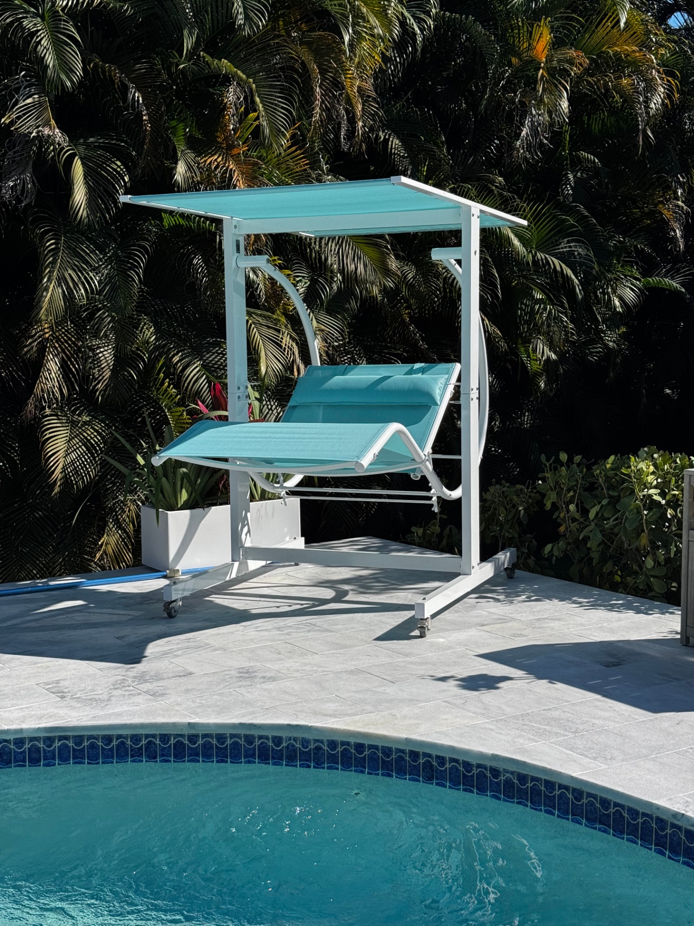 Zero Gravity Double Lounge Swing Poolside