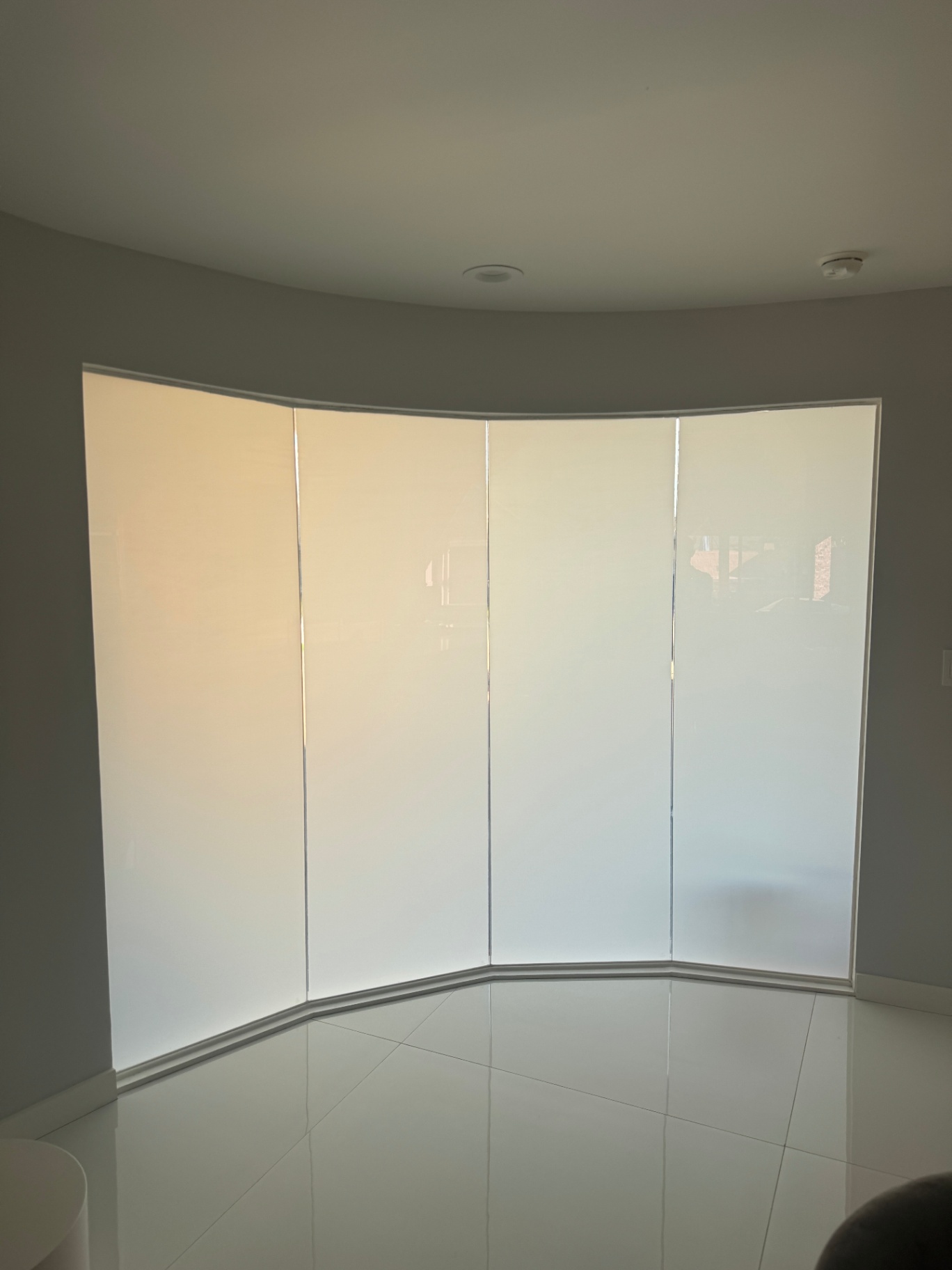 Frosted state — Smart View Smart Film (privacy on)