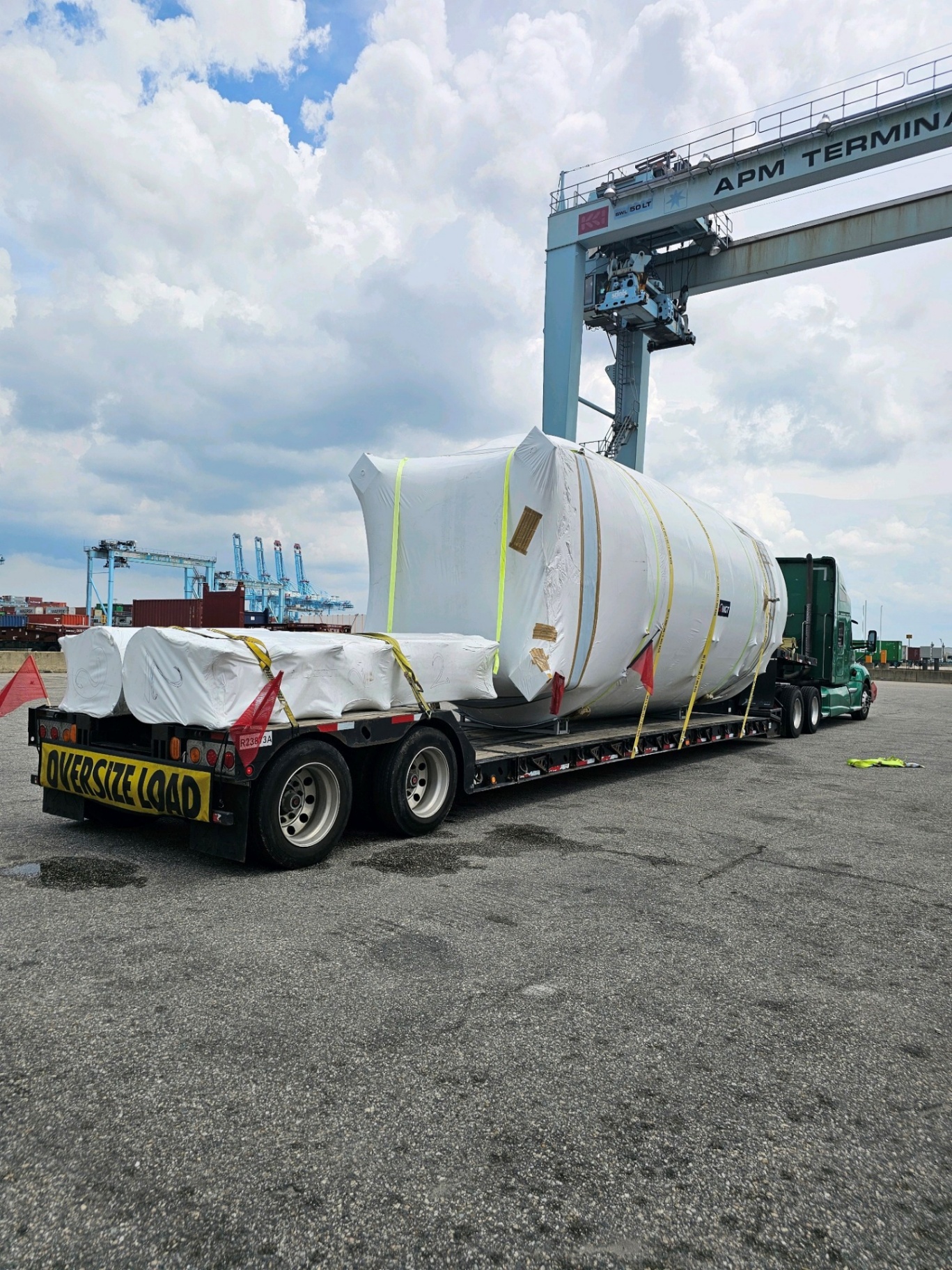 Oversize Industrial Cargo at Port