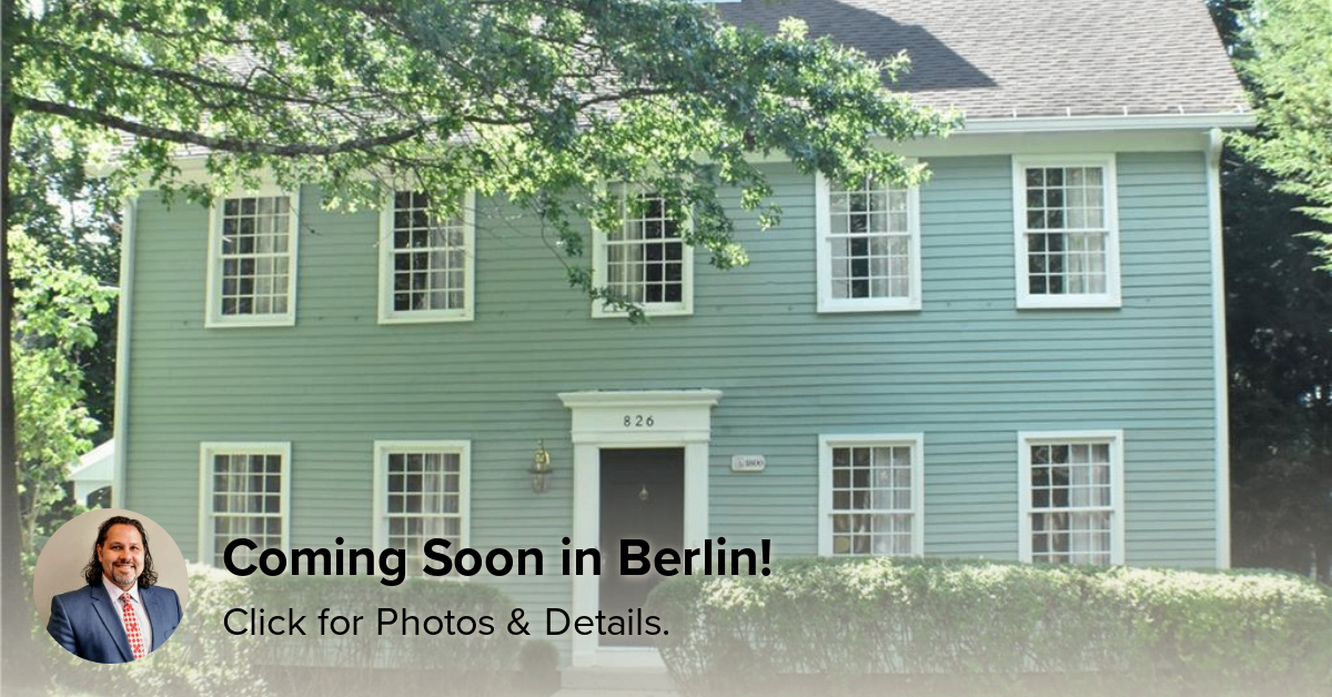 Two-story colonial-style home at 826, Berlin, CT
