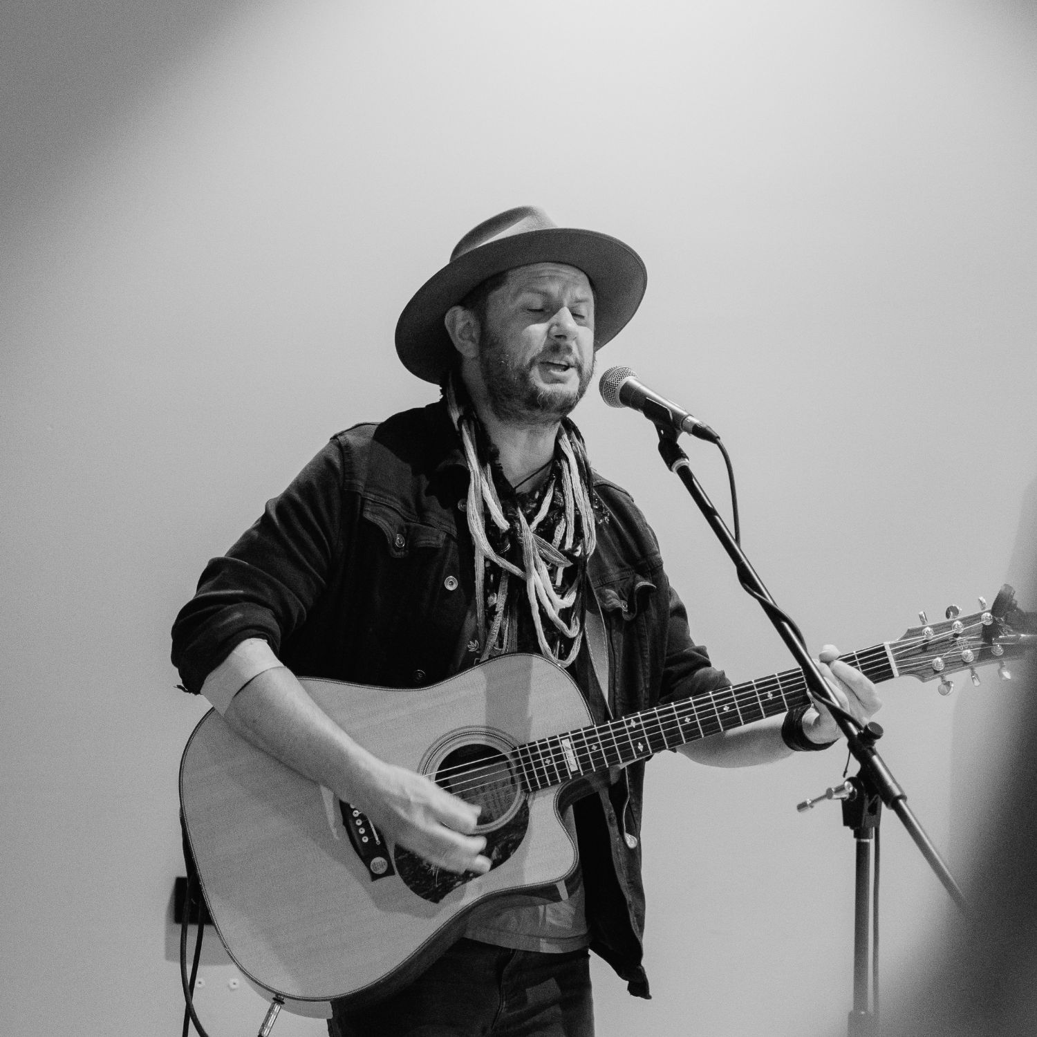Ben Drysdale Music Live Performance with acoustic guitar