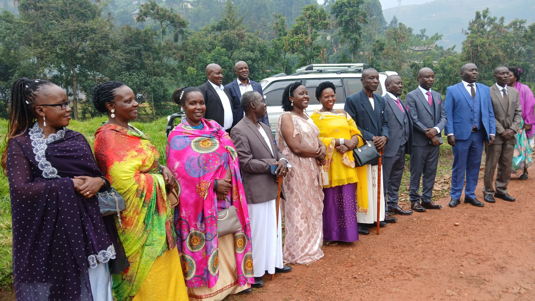 Orugano Safaris Travelers in Bwindi Highlands