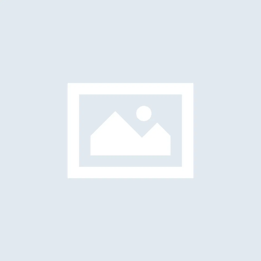 Students in an intimate home cooking class