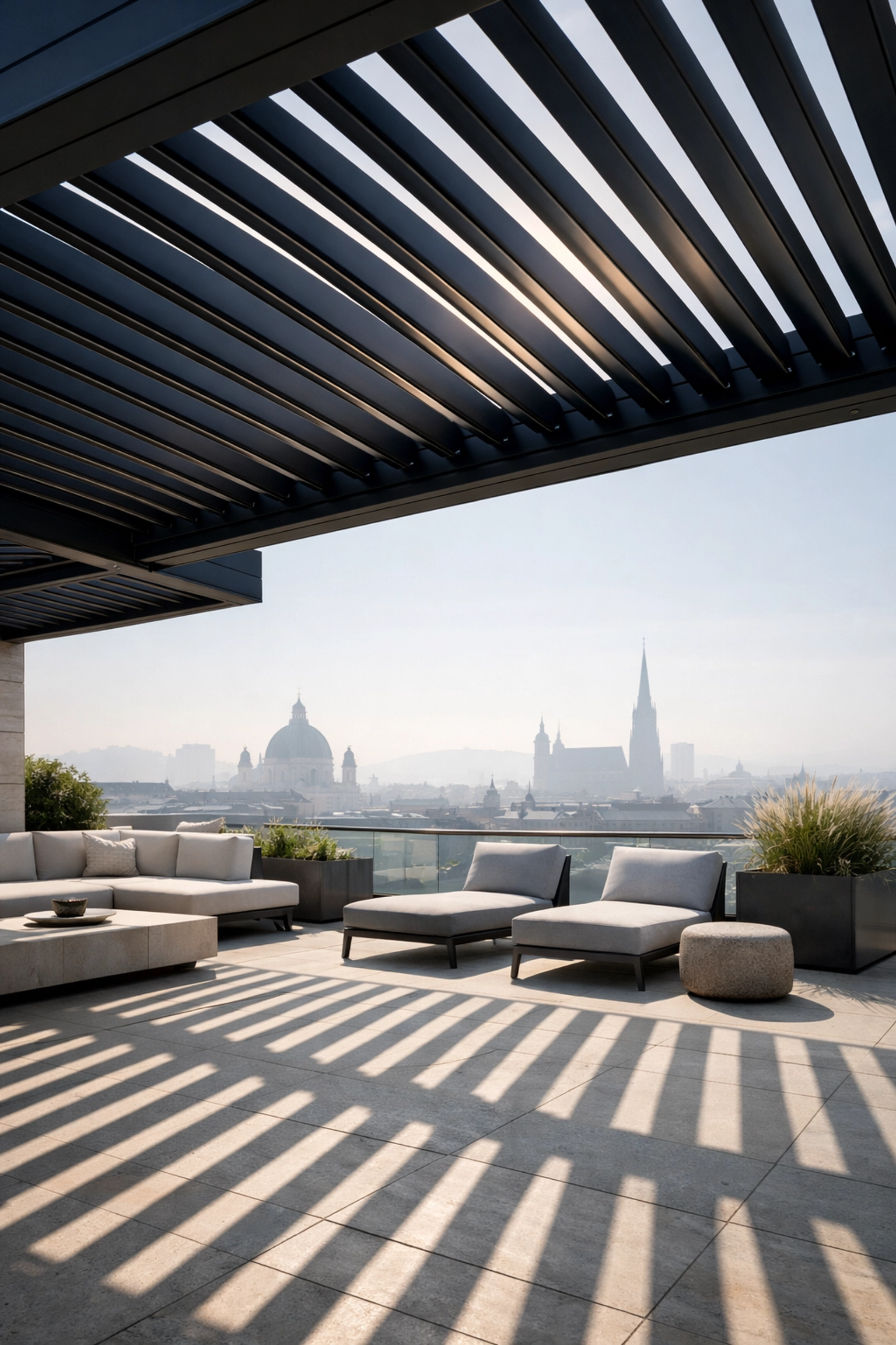 Modernes bioklimatisches Lamellendach Wien auf einer luxuriösen Dachterrasse.
