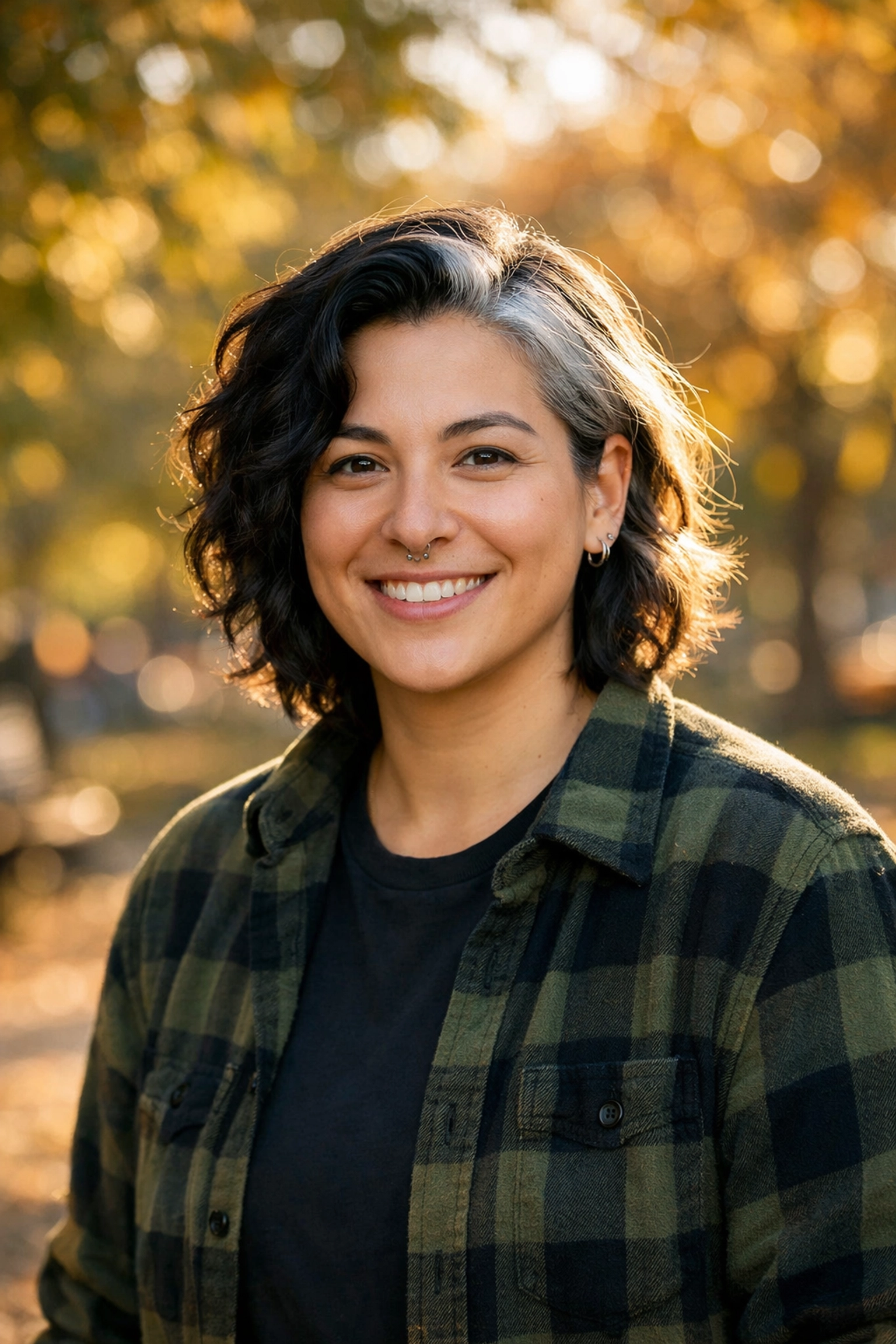 Professional outdoor portrait with soft background blur demonstrating perfect exposure in manual mode camera.