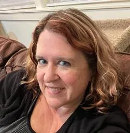 Our experienced literacy tutor providing a supportive and welcoming environment for one-on-one sessions.