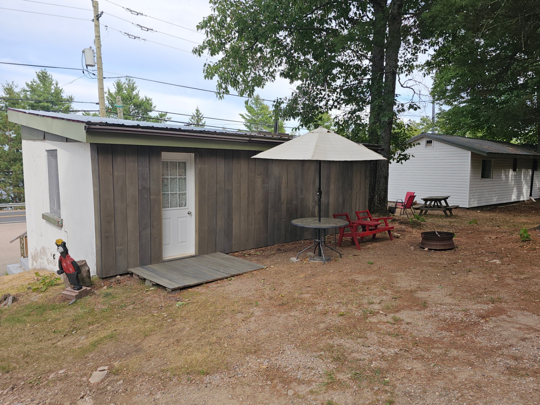Cozy Cabin at Mazinaw Lakeside RV Park & Campground