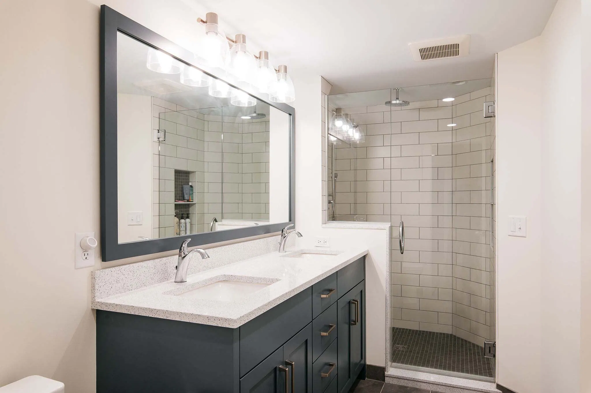 double-vanity-shower-suite.webp