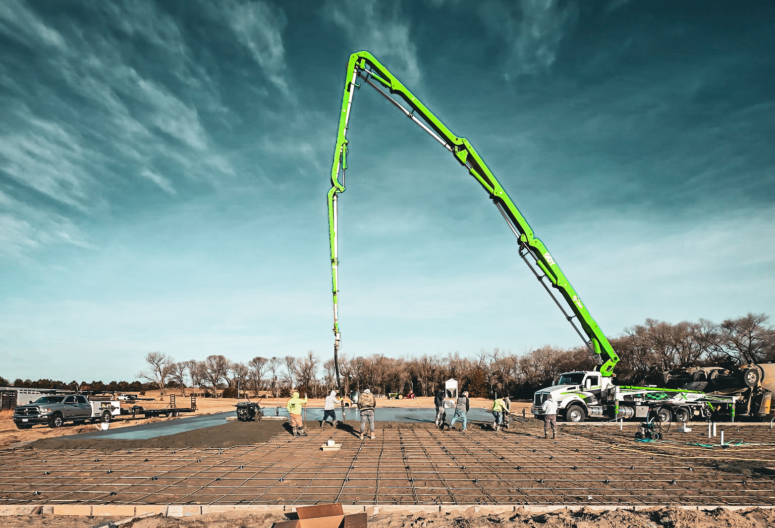 [HERO] Looking for a Local Concrete Contractor? 10 Things You Should Know Before You Hire