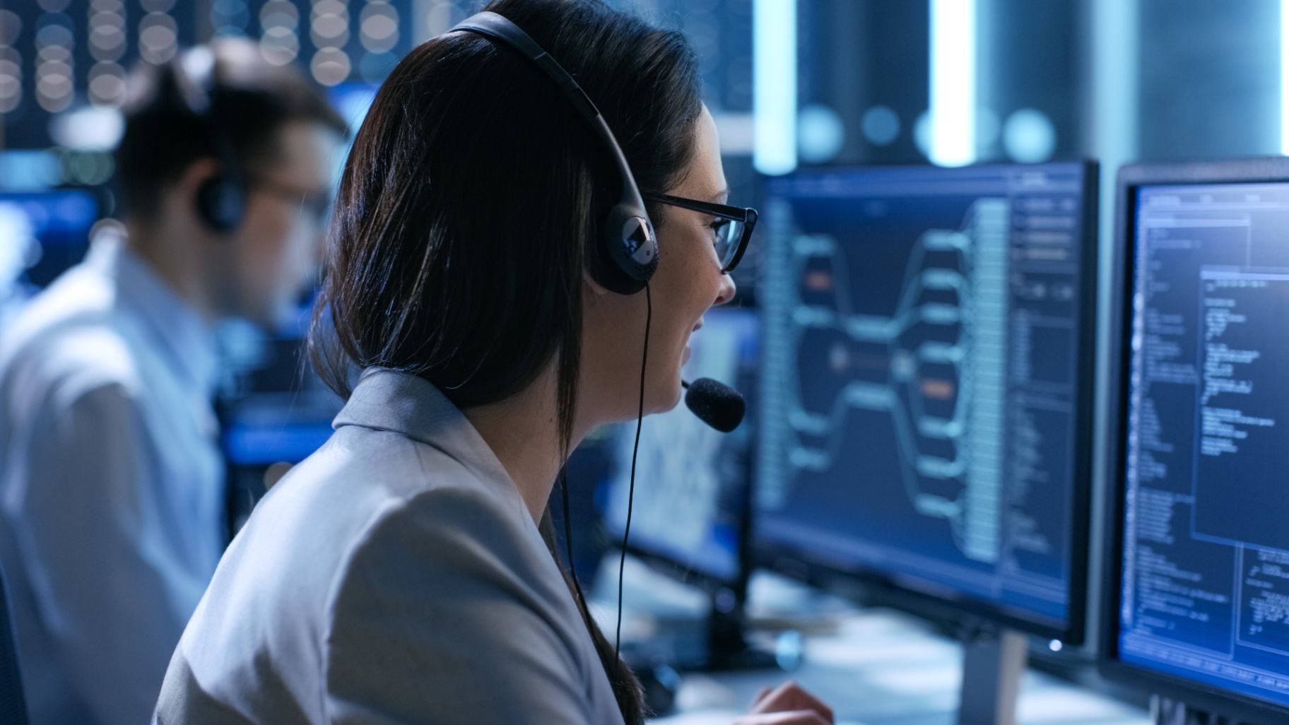 IT support specialist in operations center