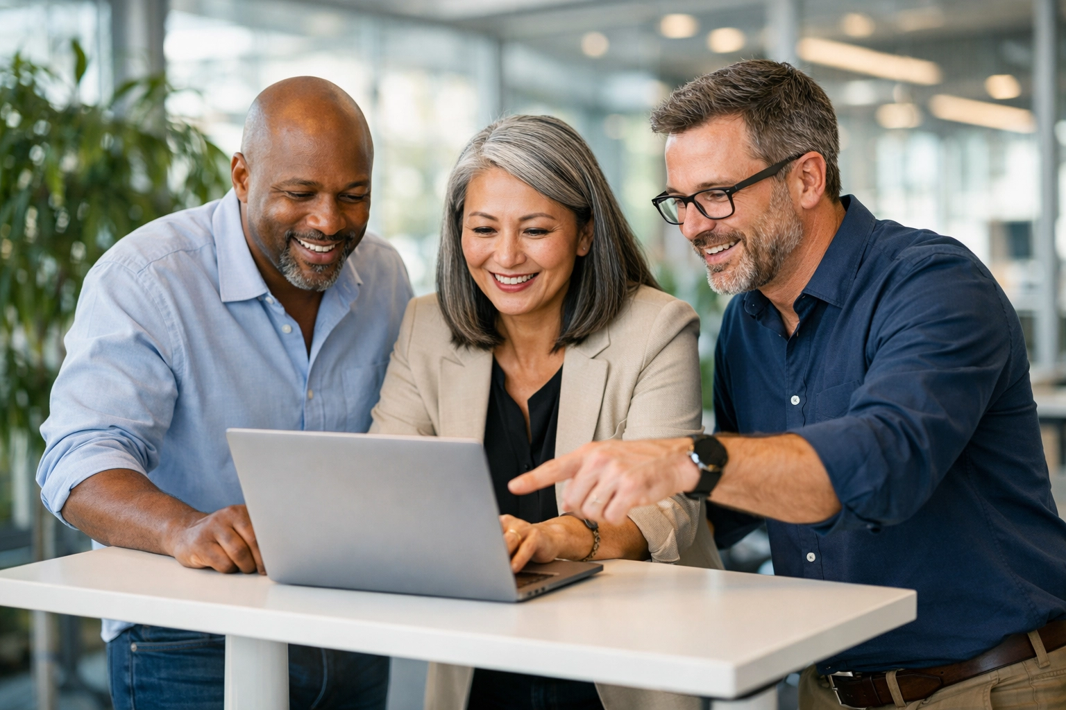 IT leadership team collaborating on a ServiceNow implementation strategy to maximize platform ROI.