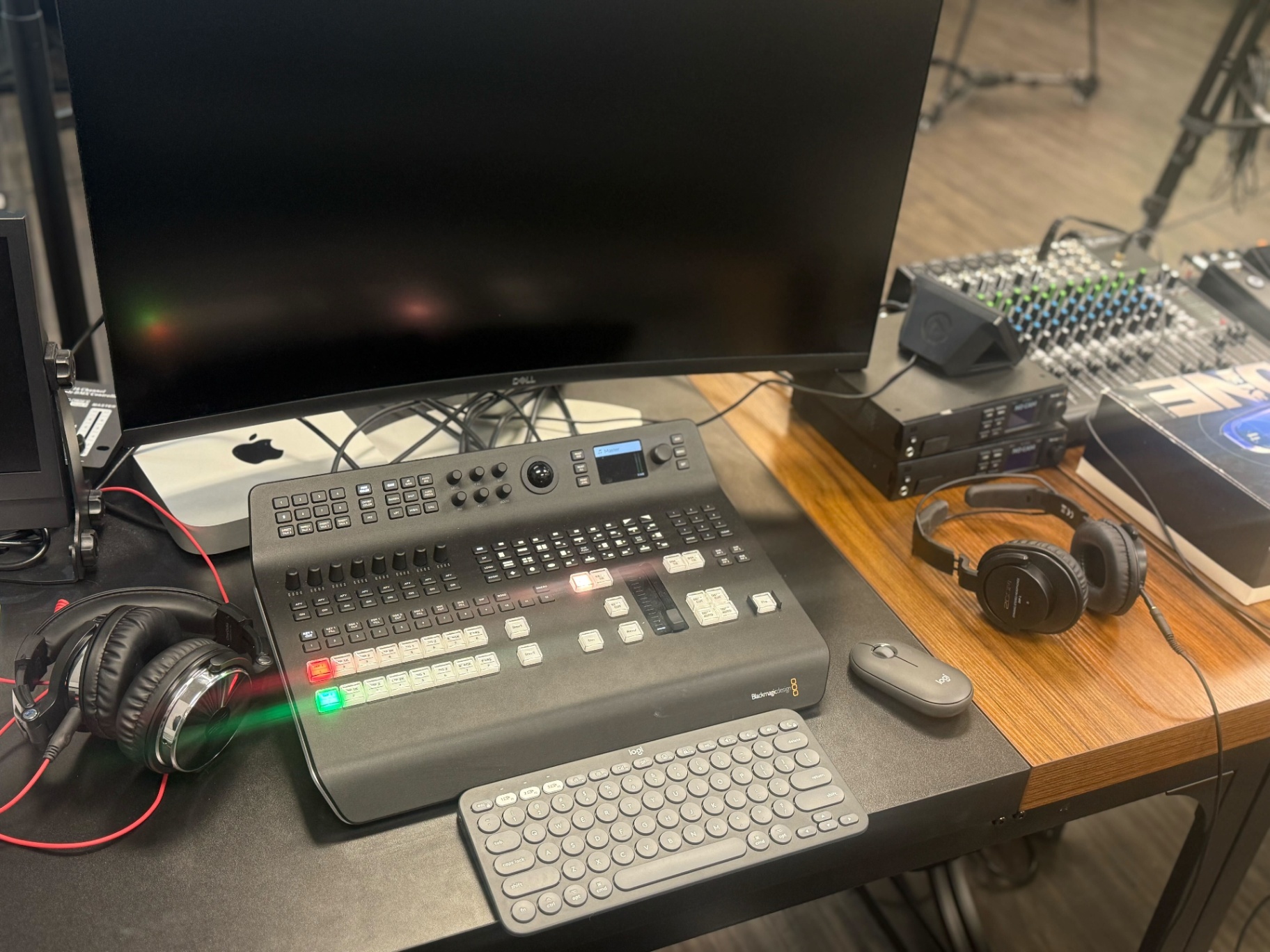 Digital Marketing Studio Workstation