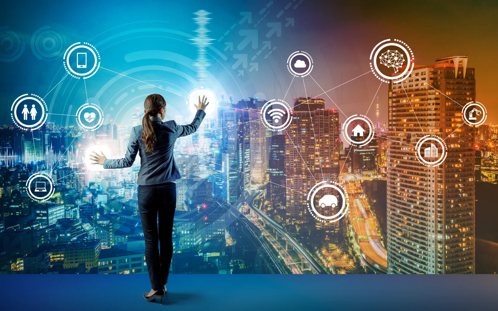 digital-transformation-ecosystem-businesswoman