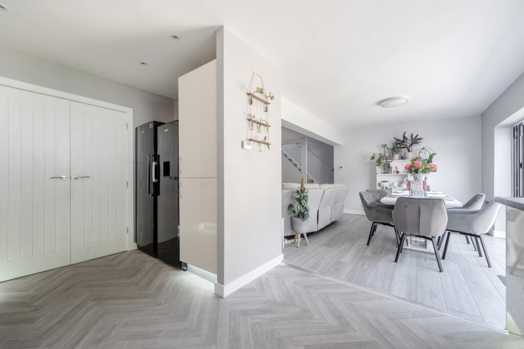 Modern Open-Plan Living and Dining Area