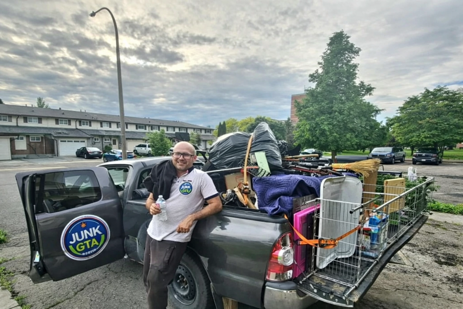 Junk GTA crew member with a full load