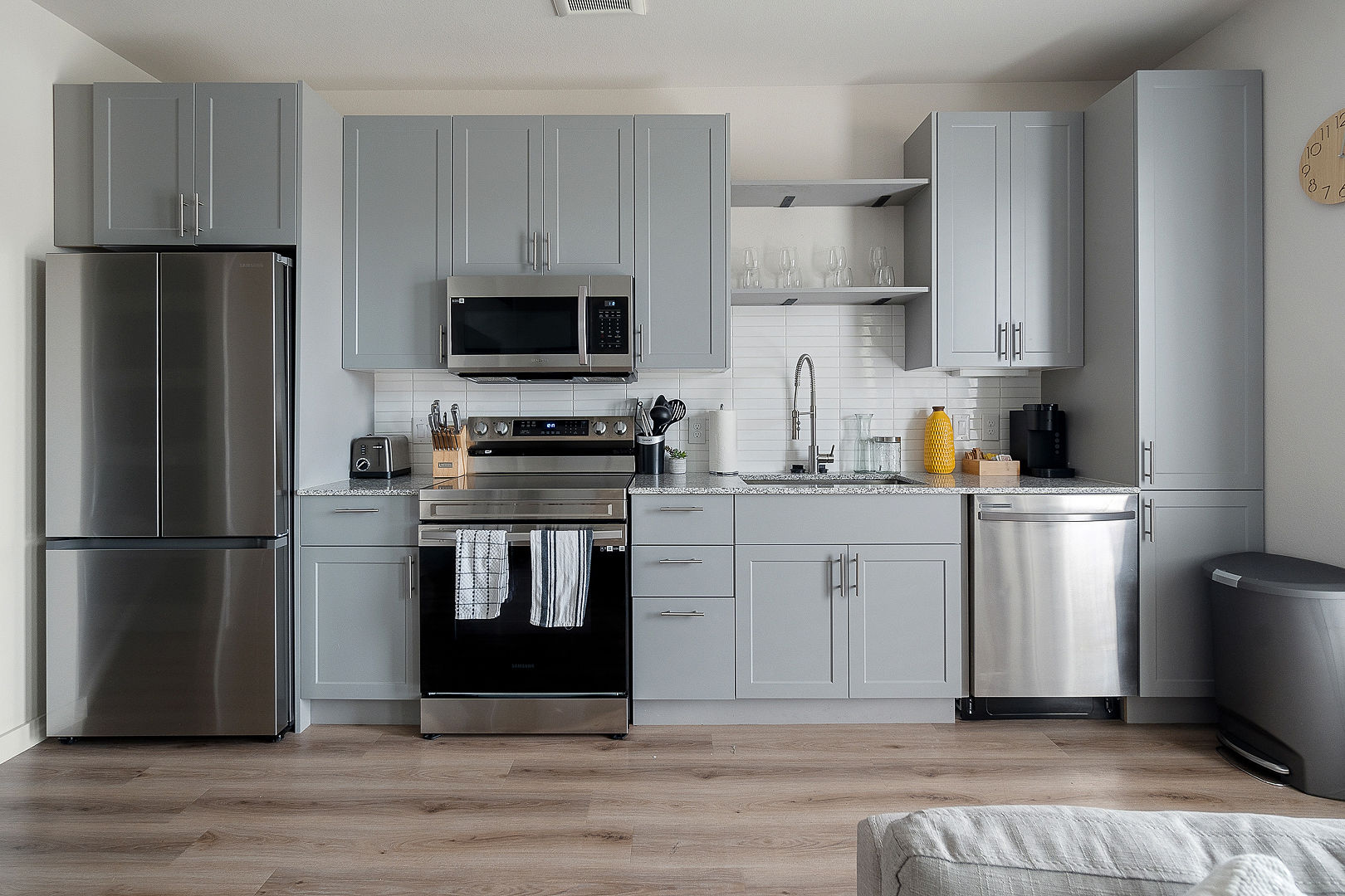 Modern PBD Living Apartment Kitchen