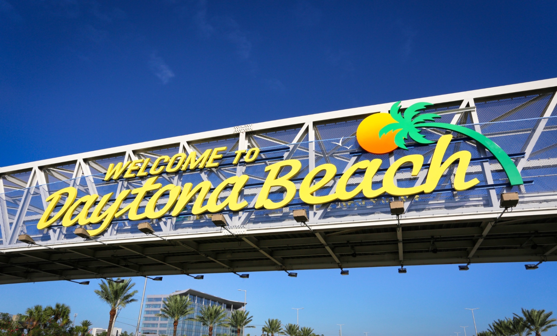 Welcome to Daytona Beach Sign