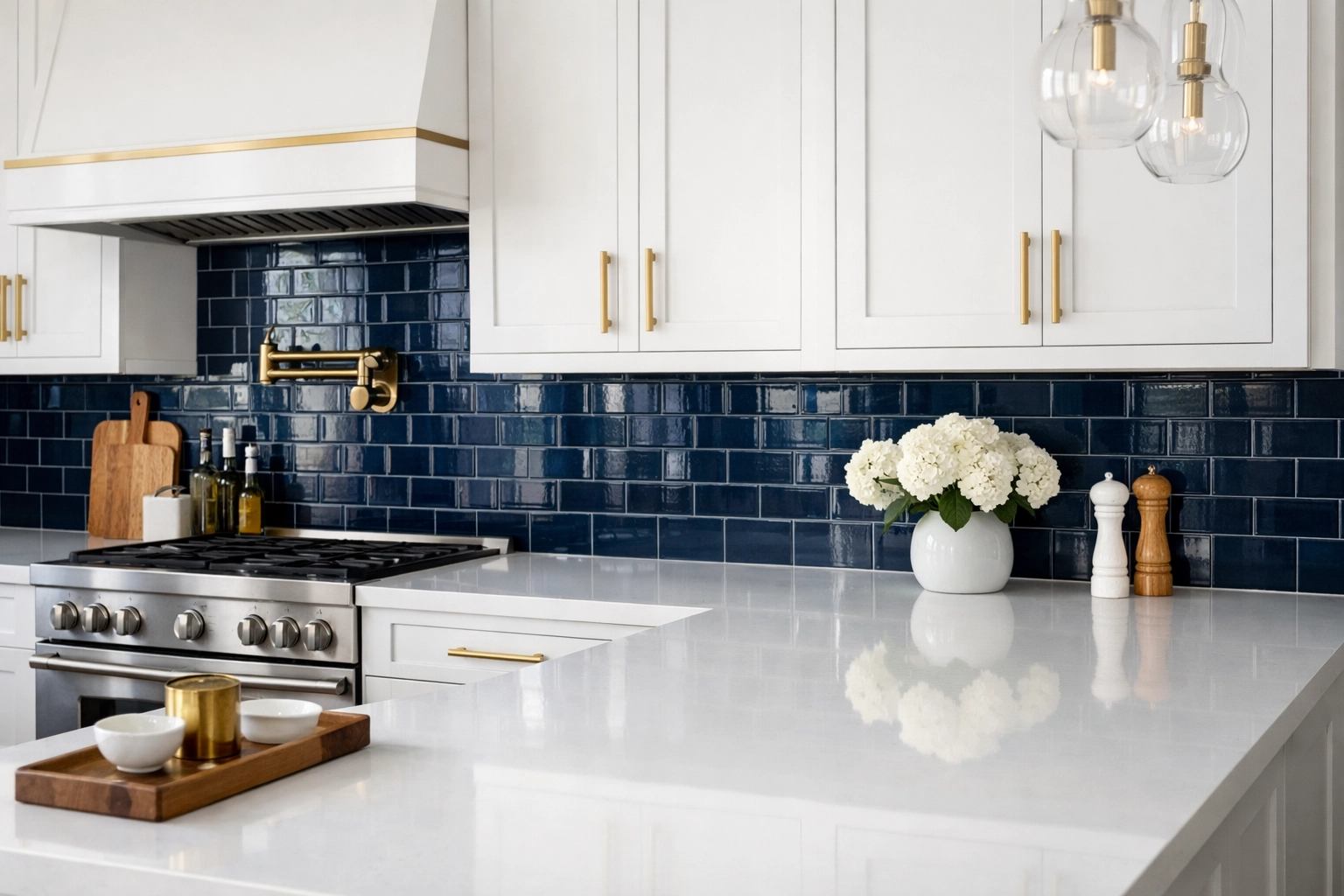 Spotless gourmet kitchen in a Marblehead estate showcasing high-end Marblehead luxury cleaning results.