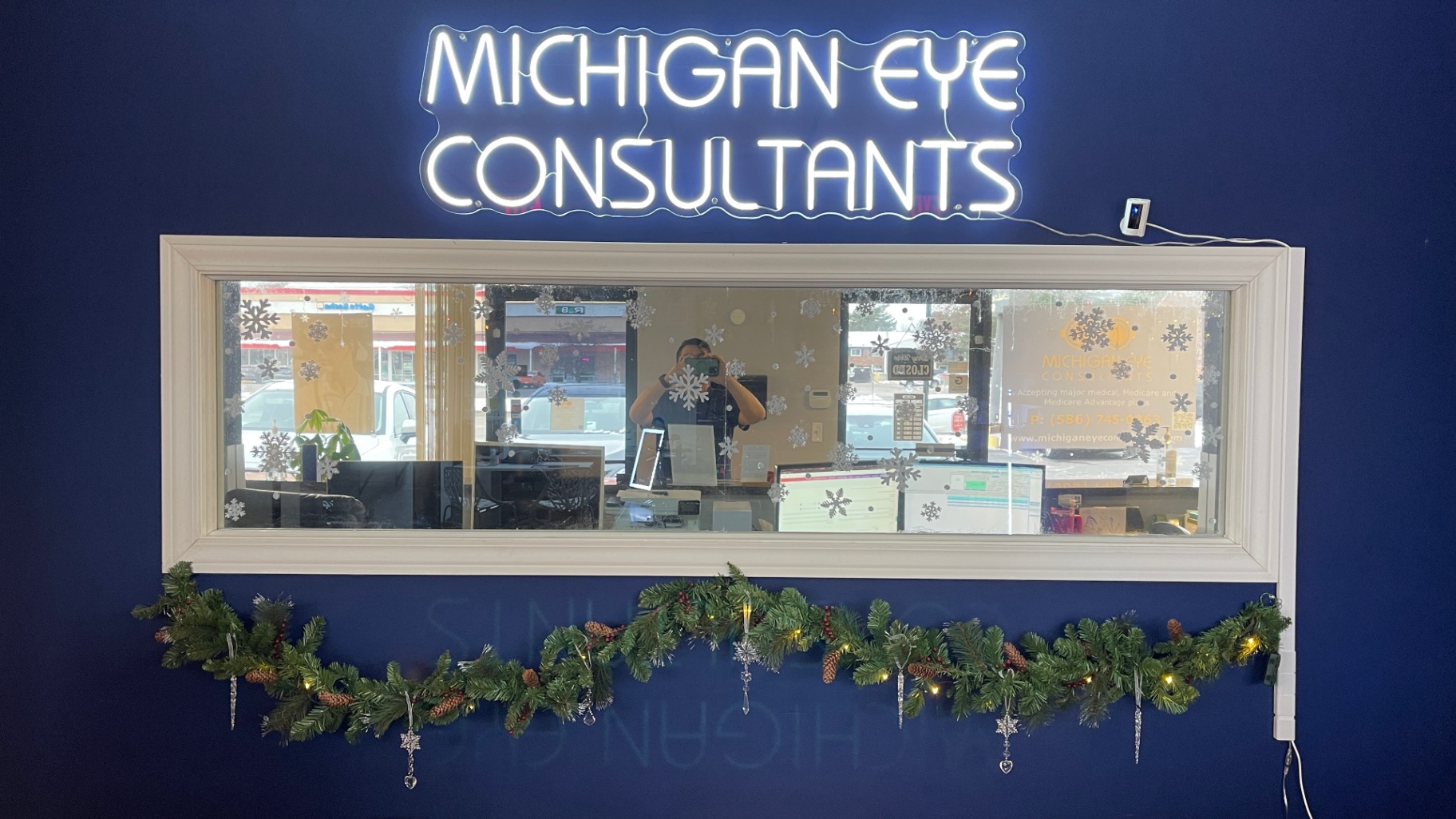 Michigan Eye Consultants Reception Area