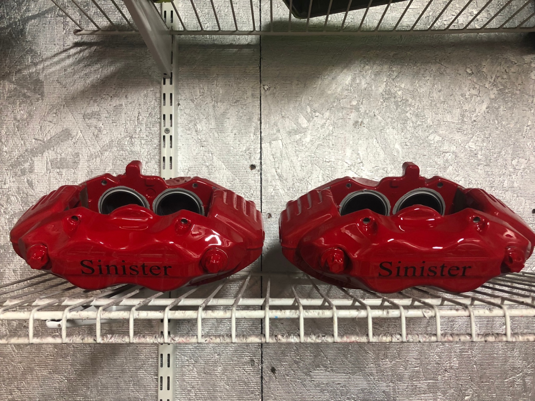 Sinister Brake Calipers with custom decal options highlighted.