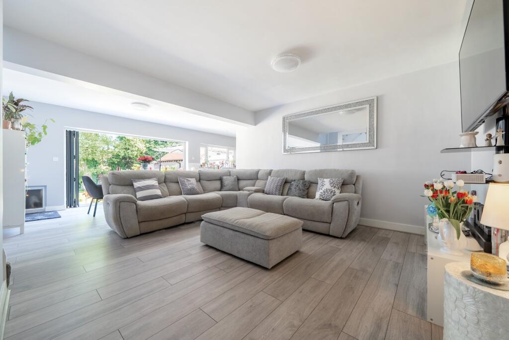 Bright, modern living space with underfloor heating