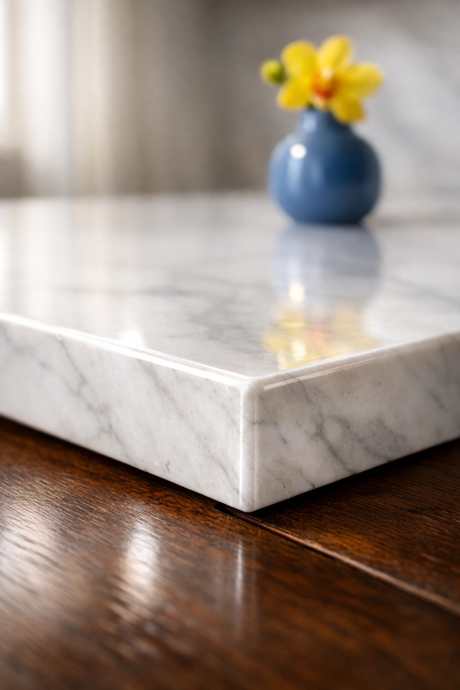 Pristine marble island and hardwood floors cleaned by professional residential cleaning Massachusetts experts.