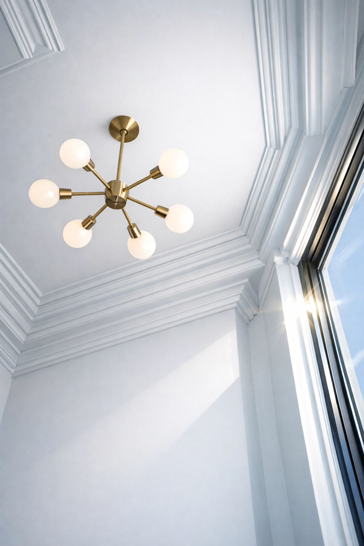 Clean ceiling and crown molding after a top-to-bottom deep cleaning MA strike.