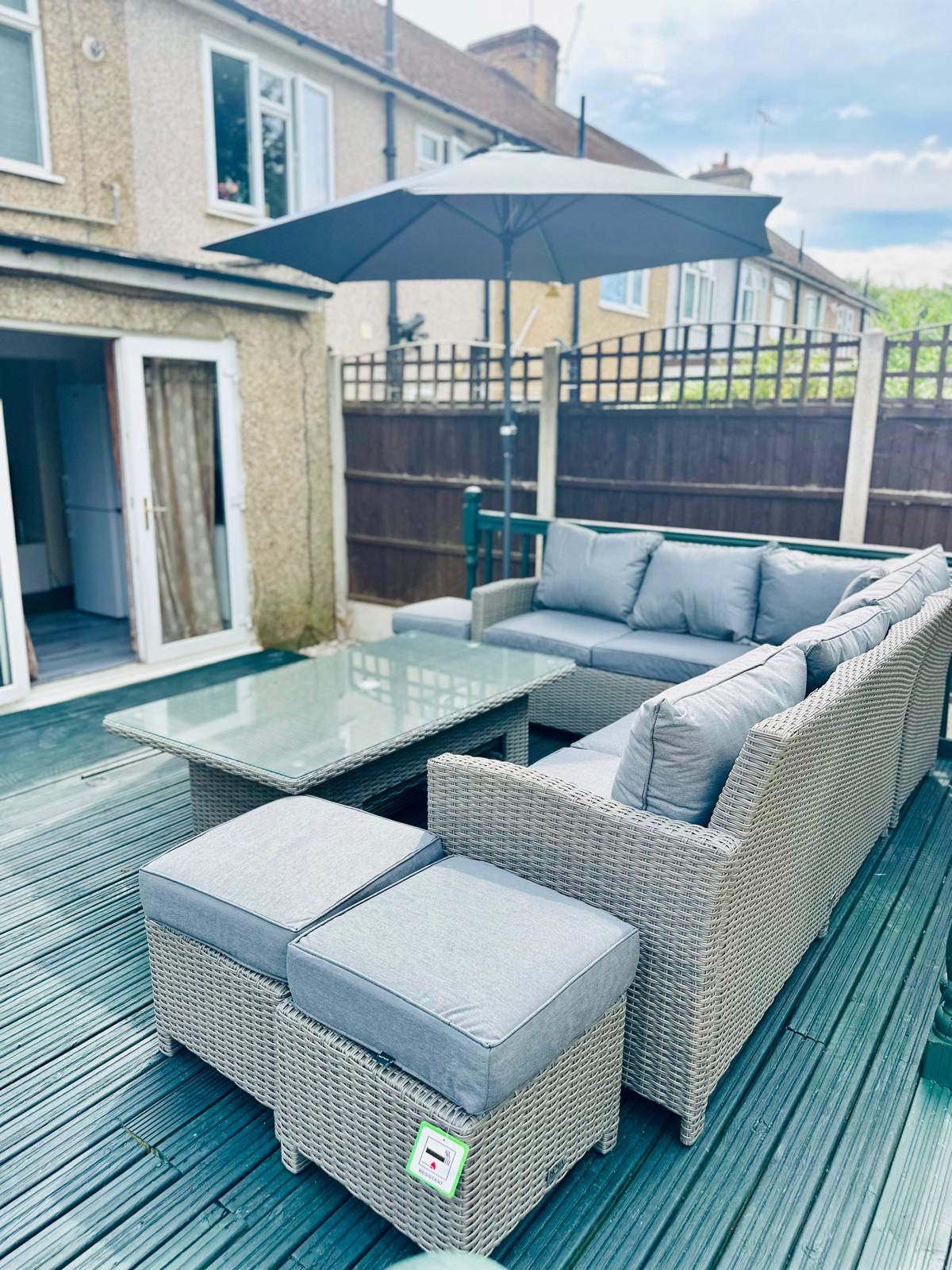 Modern Outdoor Seating Area on Essex Deck