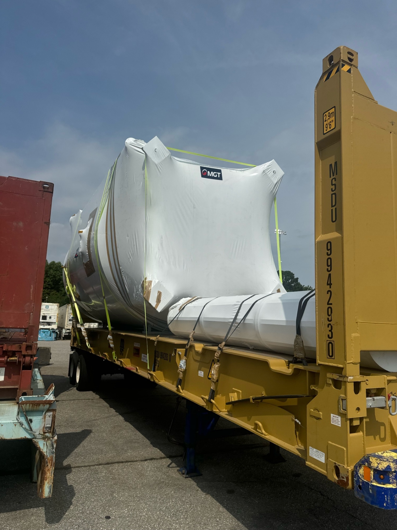 Oversized Machinery on Flat Rack Container