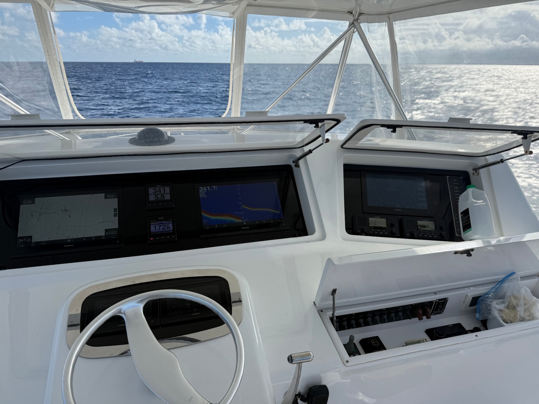 Fish Triton Sport Fishing Boat Helm