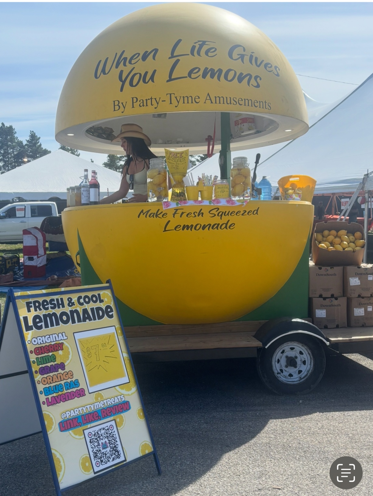 Lemonade Stand Trailer by Party Tyme Amusements