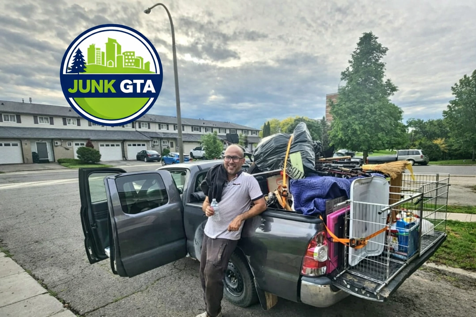 Junk GTA crew member with a loaded truck