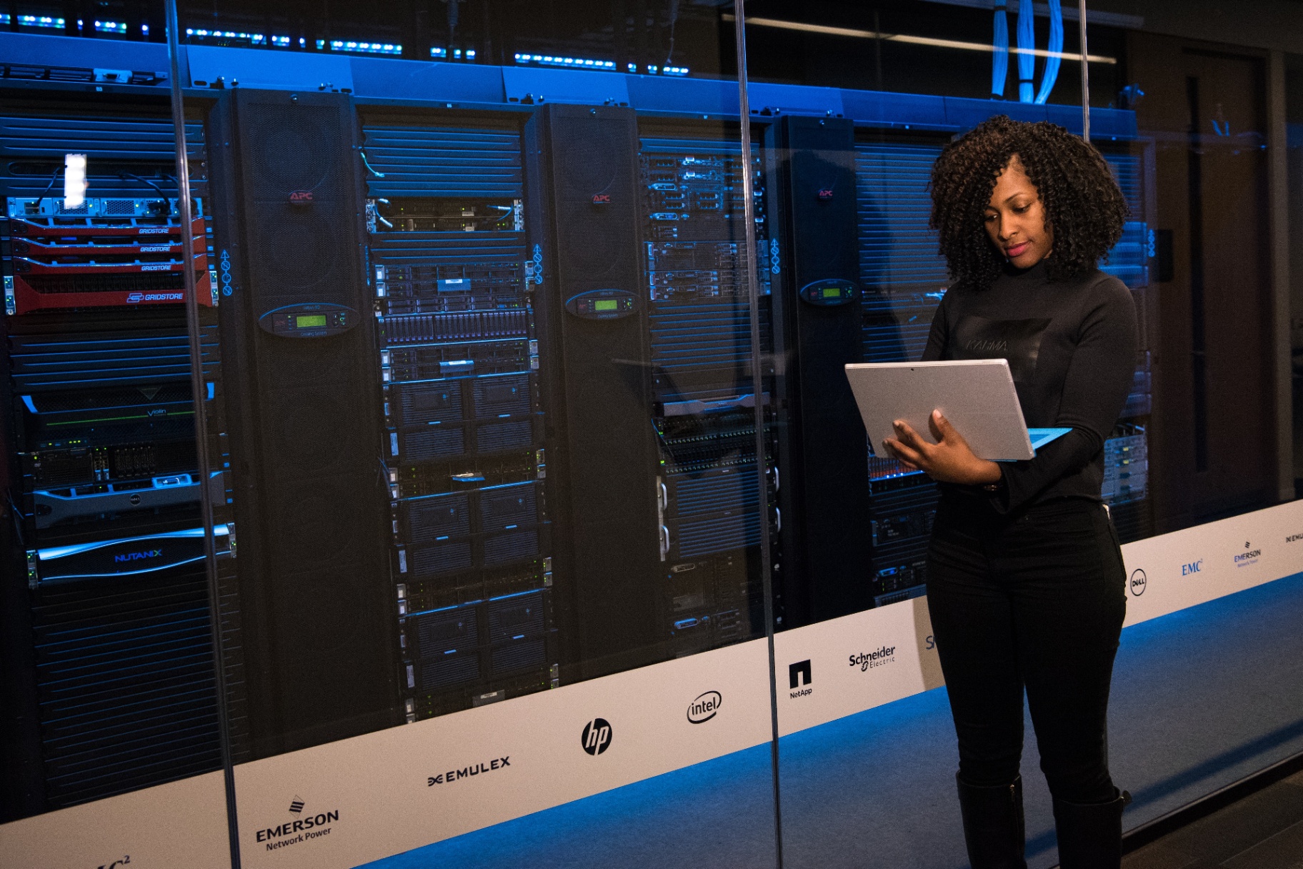 IT Professional Monitoring Servers