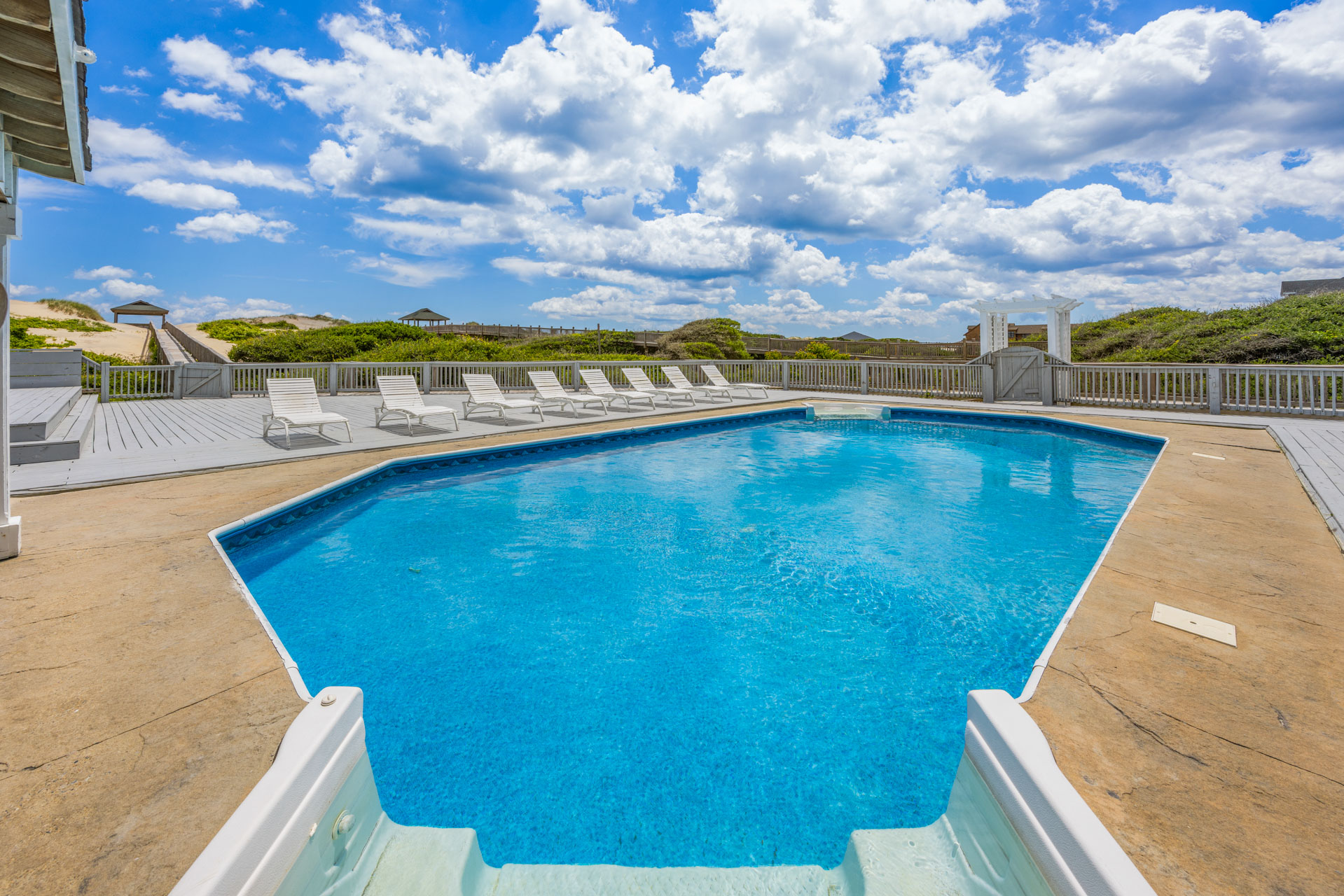 Expansive private outdoor pool area Expansive private outdoor pool area