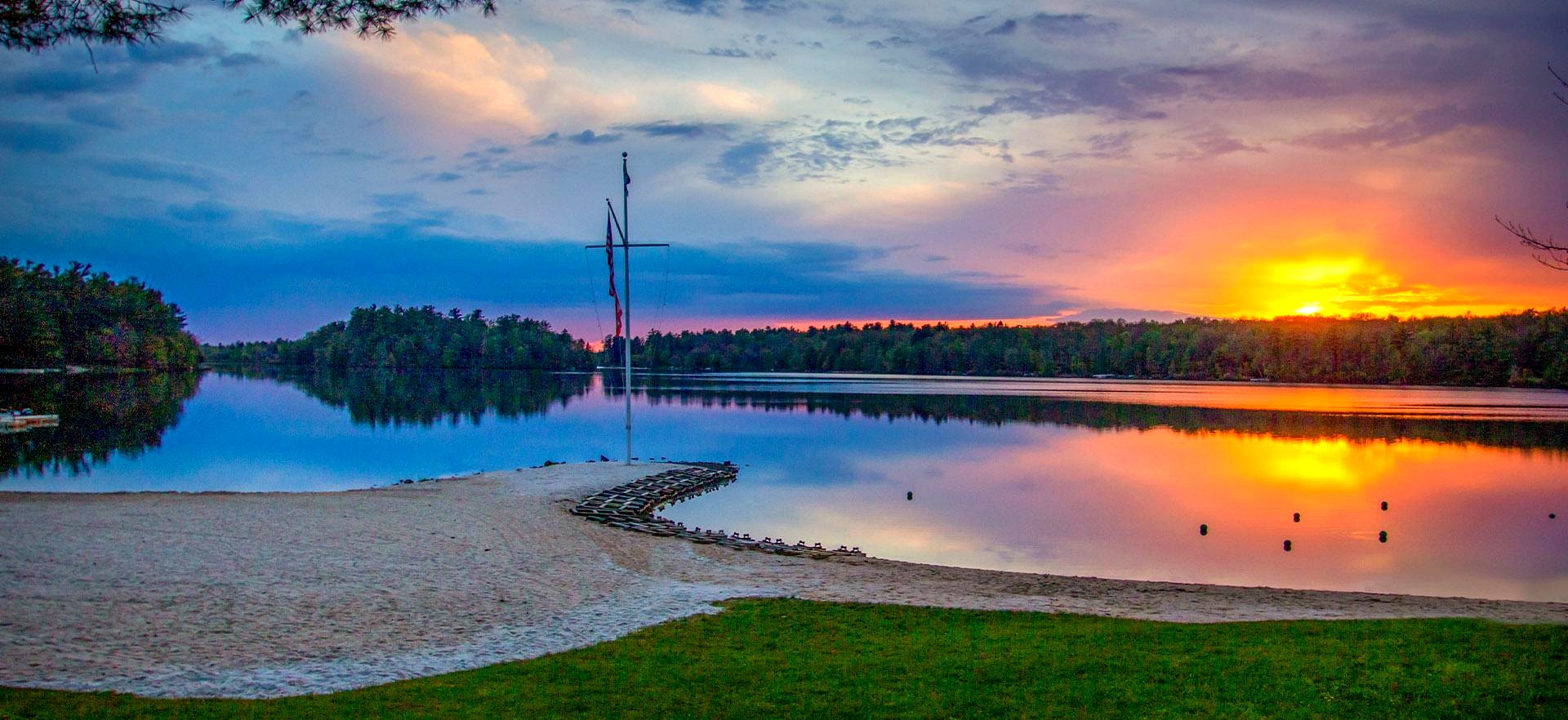 [HERO] Kick Off Summer: The Ultimate Memorial Day Weekend at Lake Naomi