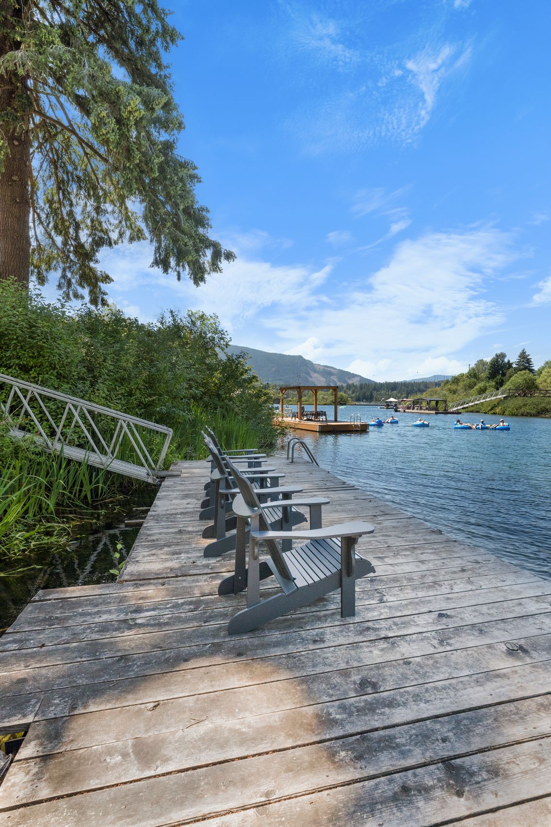 Private lakeside dock at Cowichan Lake Cottages