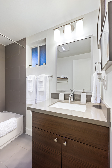 Sunset Dawn Modern Bathroom