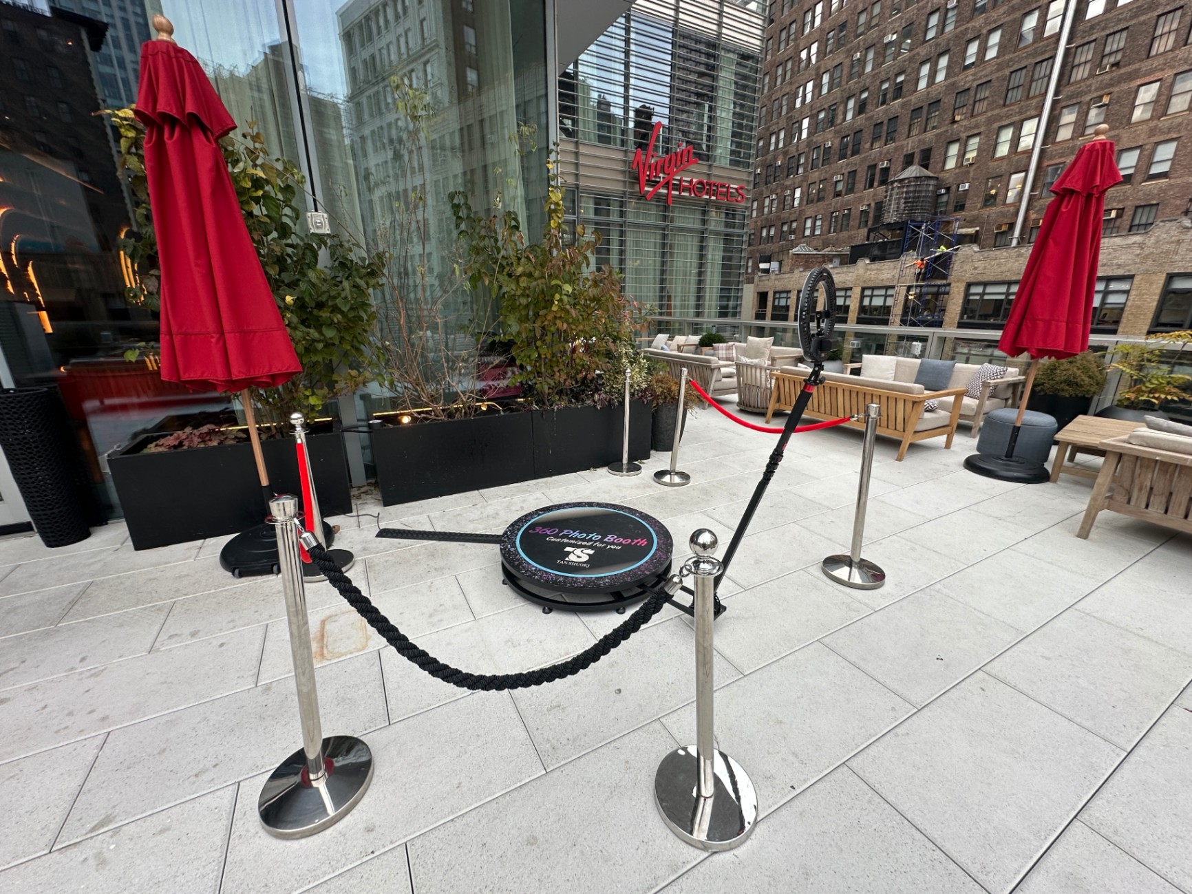 Outdoor 360 Photo Booth Event Space