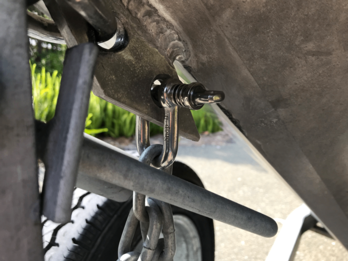 Snap-D stainless steel half-turn shackle