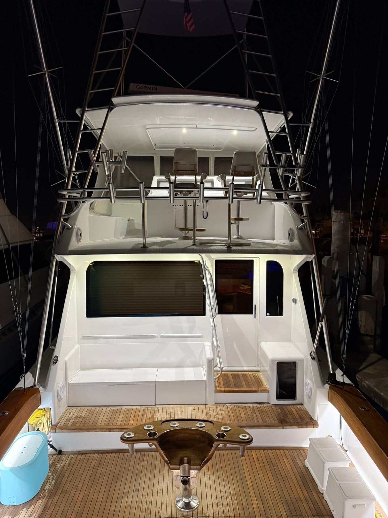 Spacious sport fishing yacht cockpit