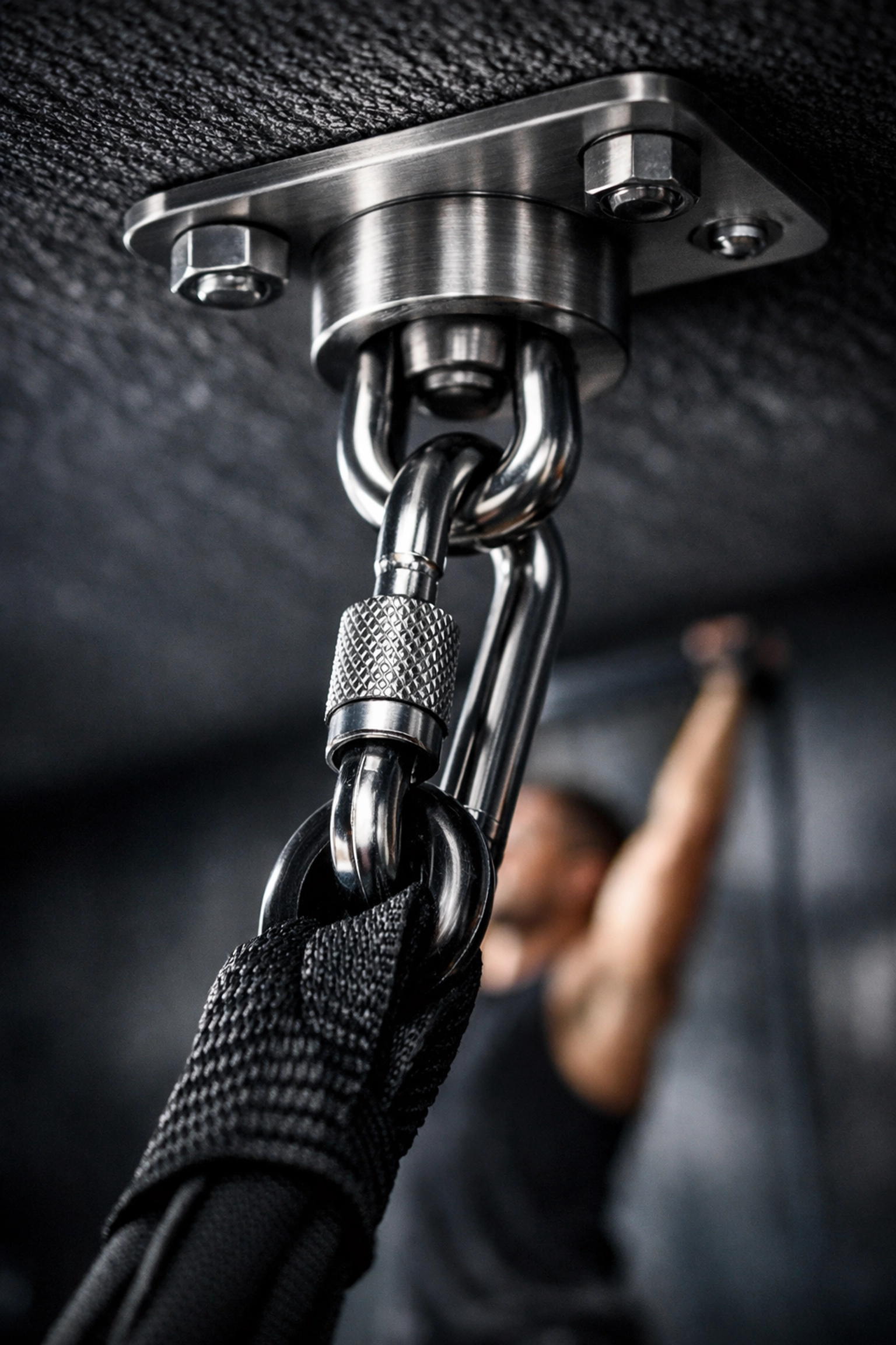 Close-up of a no wall damage workout system mount for elite floor to ceiling home fitness.