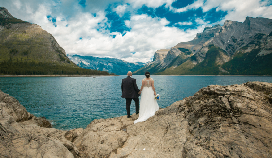 Newlywed Couple at Lake Minnewanka
