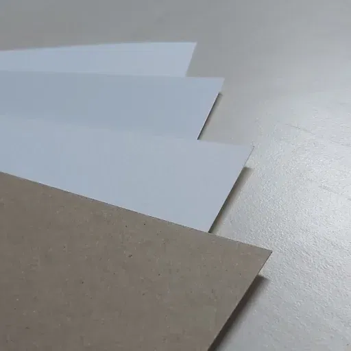 High-quality white and recycled brown card stock samples