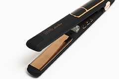 Professional Hair Straightener with rose gold ceramic plates – ultra-smooth passes, glossy shine, long-lasting styles