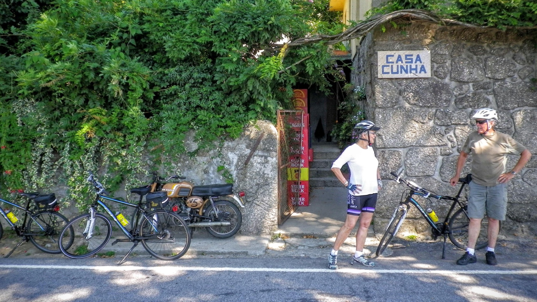 Casa Cunha Cycling Stop
