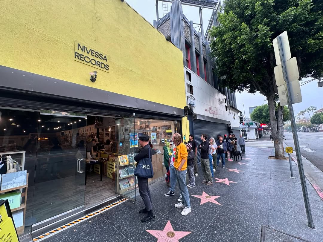 Nivessa Records’ Hollywood location Customers line up outside Nivessa Records’ Hollywood location