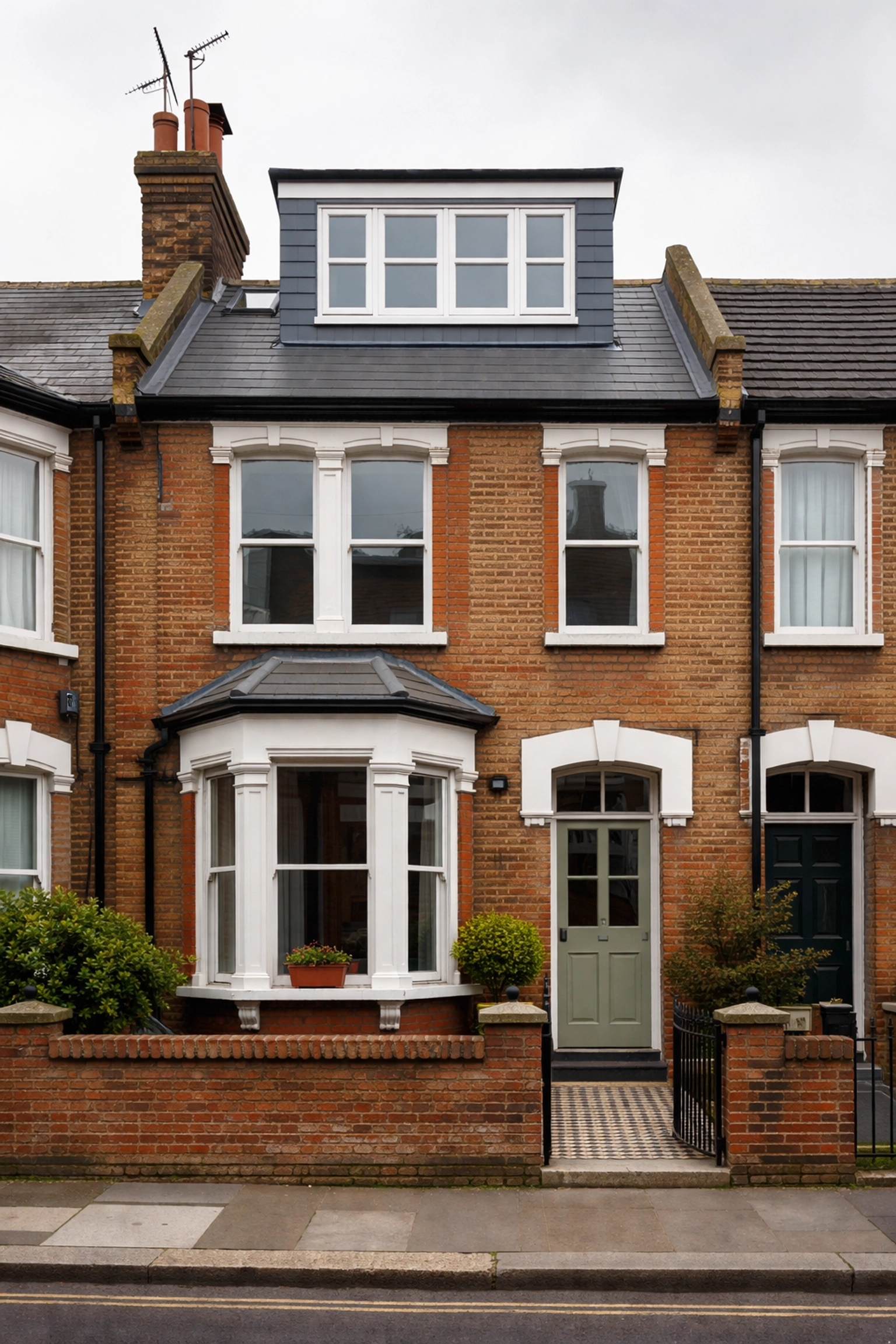 Victorian terraced house in Walthamstow with completed dormer loft conversion